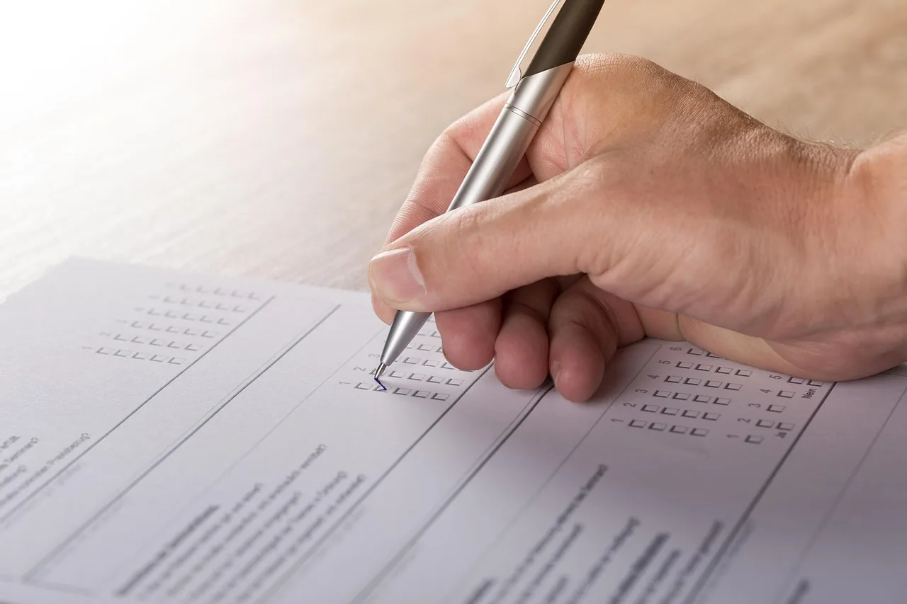 opinion poll, opinion polling, survey, voting, to complete, vote, hand, write, ballpoint pen, paper, reports, ink pen, pen, survey, survey, survey, survey, survey. Commitment and consistency: what the pull is for, the small yes ladder, and how to change your mind