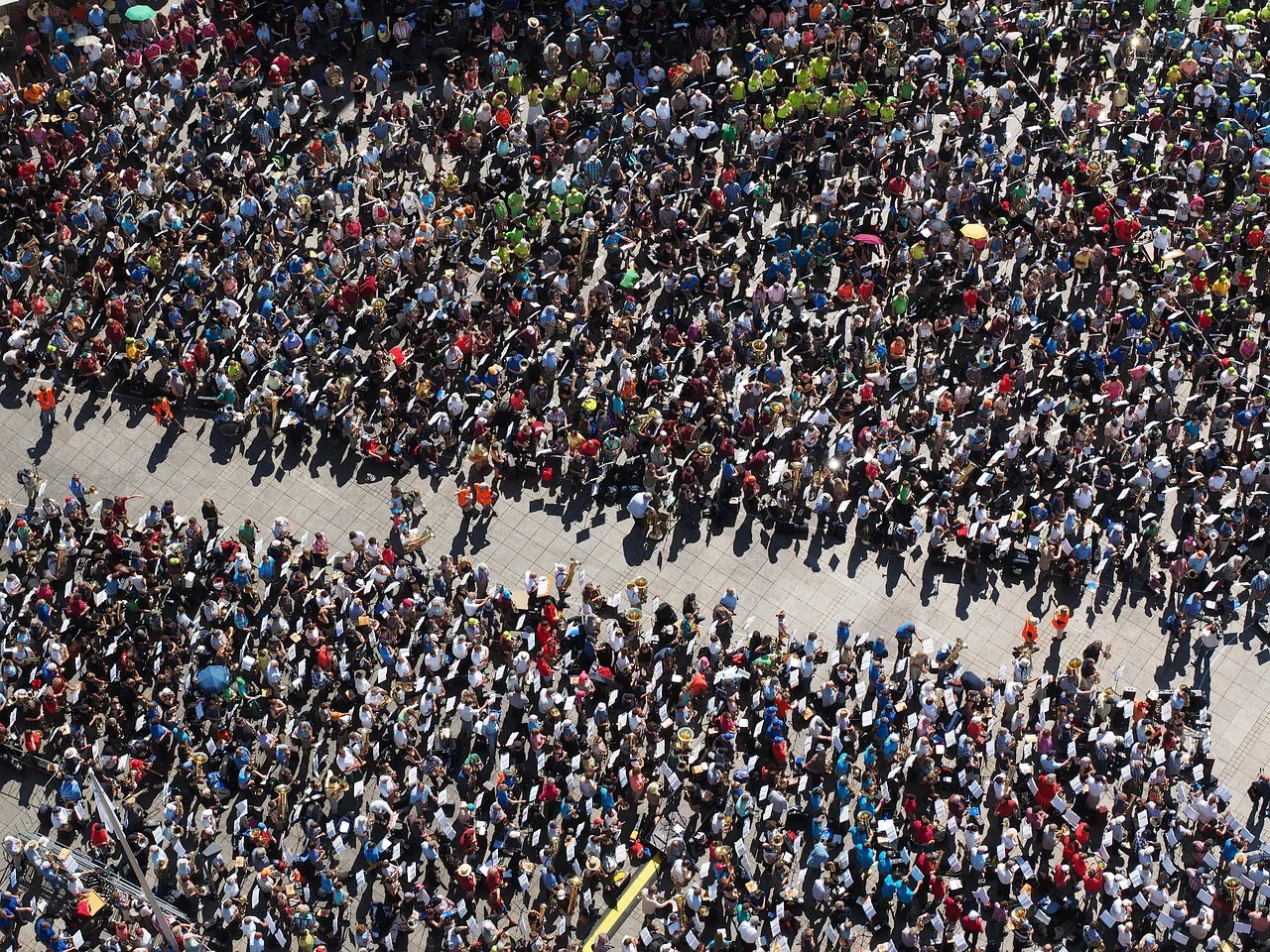 people, crowds, collection, group, ulm, münsterplatz, trumpet day, trombone day, demonstration, crowd, demonstration, demonstration, demonstration, demonstration, demonstration, crowd, crowd, crowd. Social proof mistakes: when a crowd is the wrong evidence
